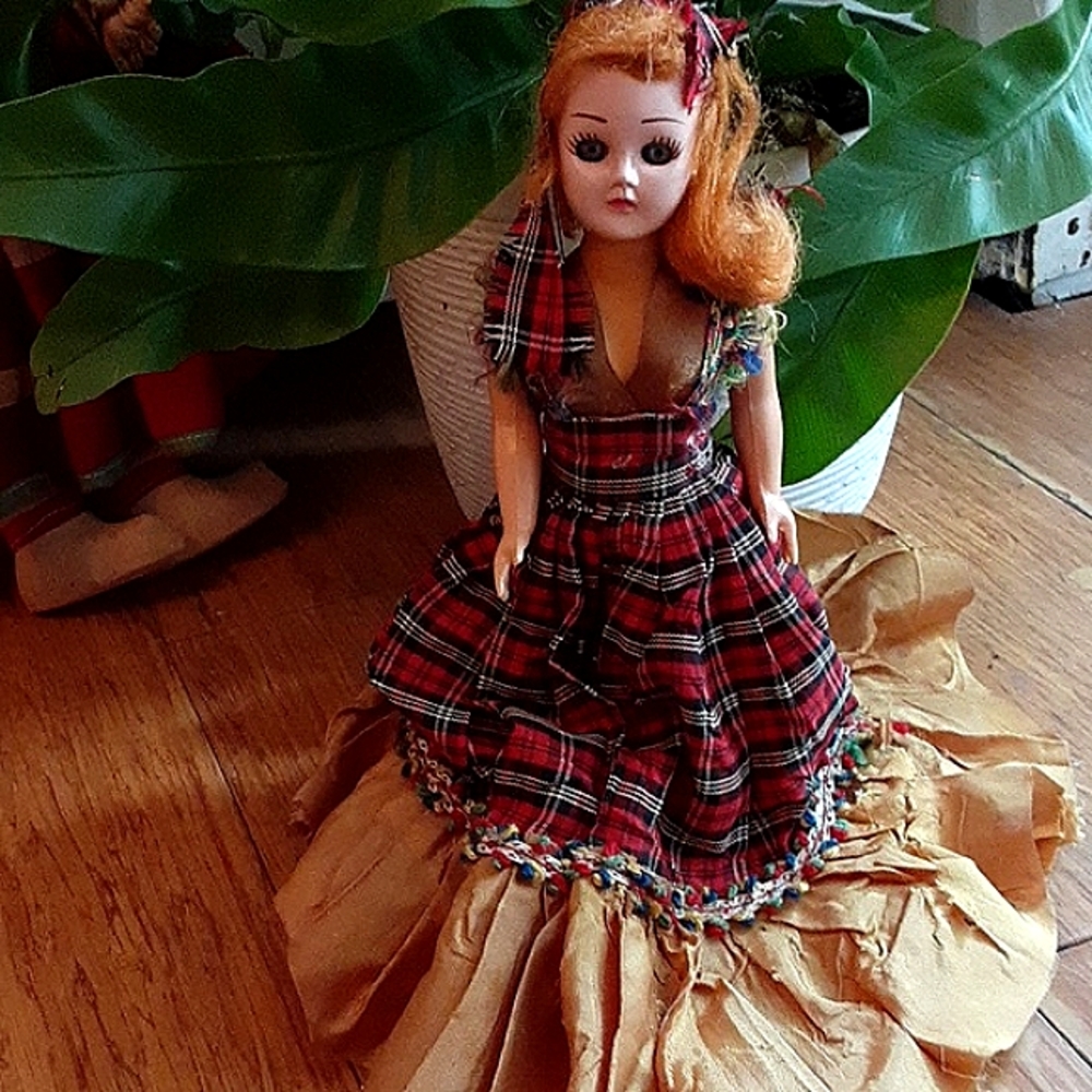 Doll Collection - Picture 3 of 7
